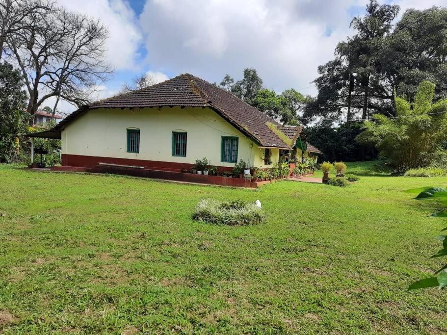 A Quaint Cottage With Rajah'S Seat View. Madikeri Exterior photo
